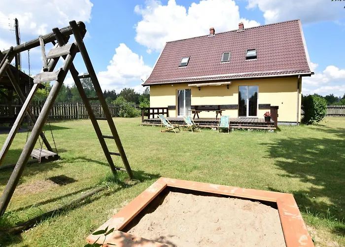 Dom wakacyjny In A Quiet Location By The Mausz, In Kashubia Parchowo
