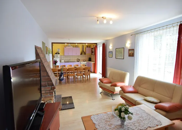 In A Quiet Location By The Mausz, In Kashubia Dom wakacyjny Parchowo